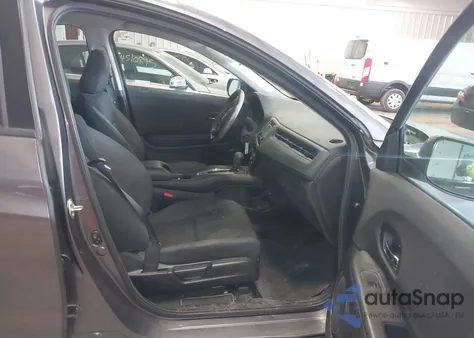 2019 Honda Hr-V Lx z USA, uszkodzony, nr VIN 3CZRU6H37KG734317